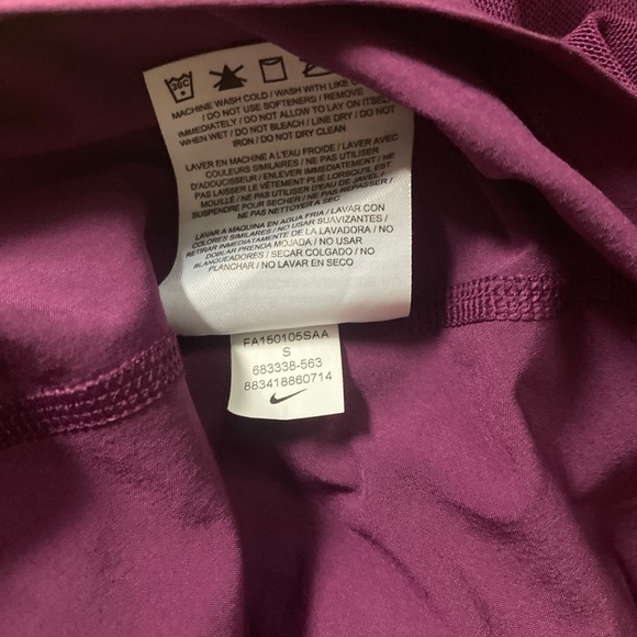 Womens Nike Short Sleeve Training Boxy Crop Top Purple/Gray Mesh Back - S - Picture 4 of 4